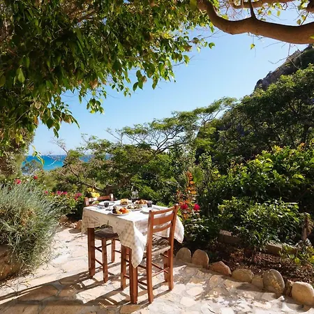 Dionyssos Crete