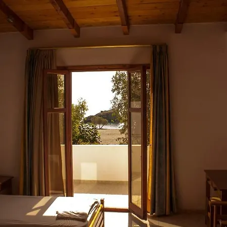 Pensionat Dionyssos Crete *